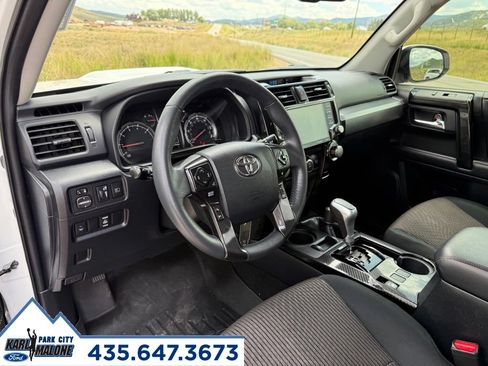Used 2020 Toyota 4Runner TRD Off-Road AWD/4WD image 16