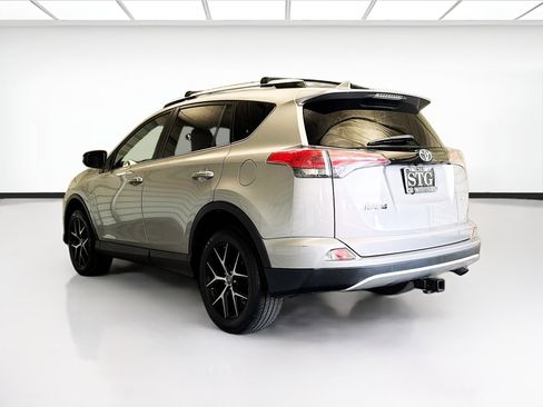 Used 2016 Toyota RAV4 SE FWD image 6