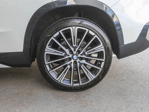 Certified 2023 BMW X1 xDrive28i w/ Convenience Package image 8