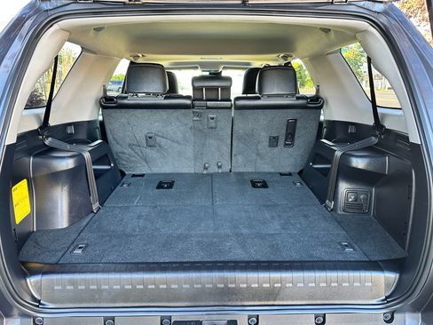 Used 2023 Toyota 4Runner SR5 Premium w/ Moonroof Package AWD/4WD image 30
