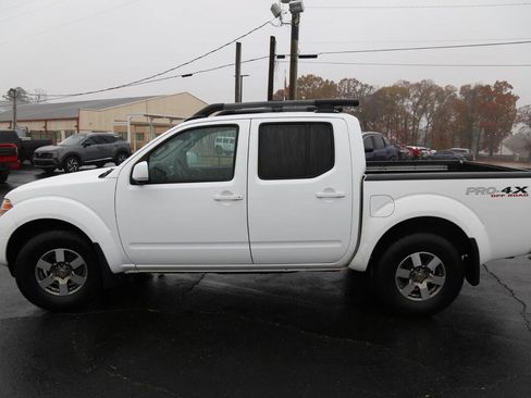 Used 2012 Nissan Frontier PRO-4X w/ Pro-4x Luxury Pkg image 3