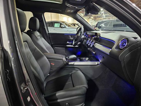 New 2026 Mercedes-Benz GLB 250 4MATIC image 11