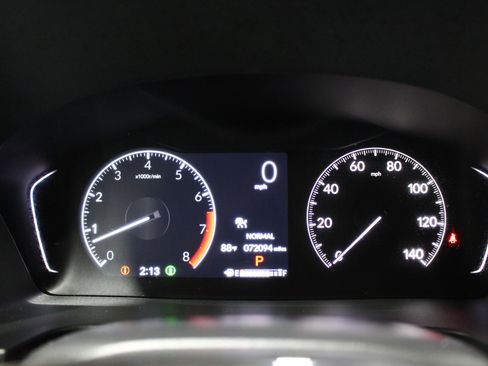 Used 2023 Honda Pilot Touring image 13