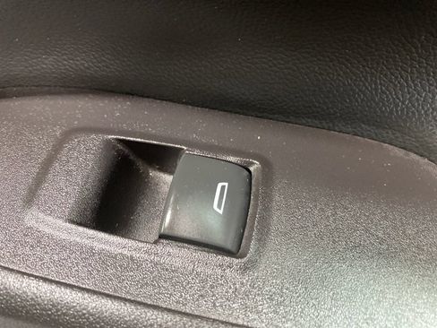Used 2020 Chevrolet Equinox LT w/ Sport Edition AWD/4WD image 30