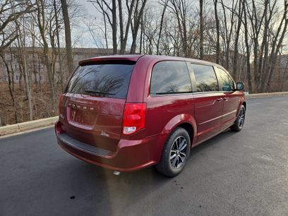 Used 2017 Dodge Grand Caravan SE