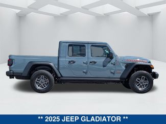 Used 2025 Jeep Gladiator Mojave w/ Safety Group video 3