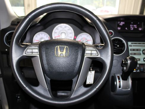Used 2010 Honda Pilot EX image 11