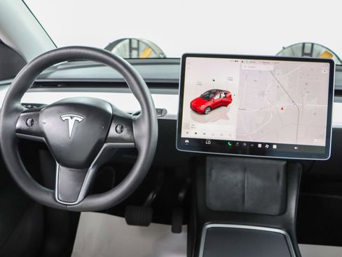 Used 2023 Tesla Model Y AWD image 16