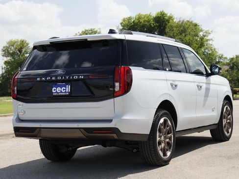 New 2026 Ford Expedition King Ranch AWD/4WD image 23
