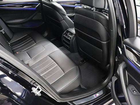 Used 2018 BMW 540i RWD image 16