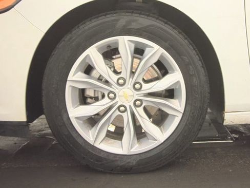 Used 2024 Chevrolet Malibu LT image 10