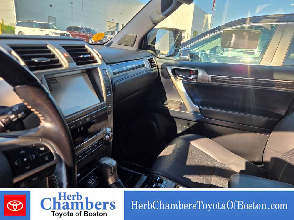 Used 2020 Lexus GX 460 Premium w/ Premium Package AWD/4WD image 22