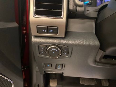 Used 2022 Ford F350 Platinum AWD/4WD image 16