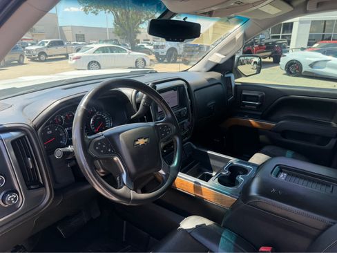 Used 2017 Chevrolet Silverado 1500 LTZ w/ Texas Edition AWD/4WD image 19
