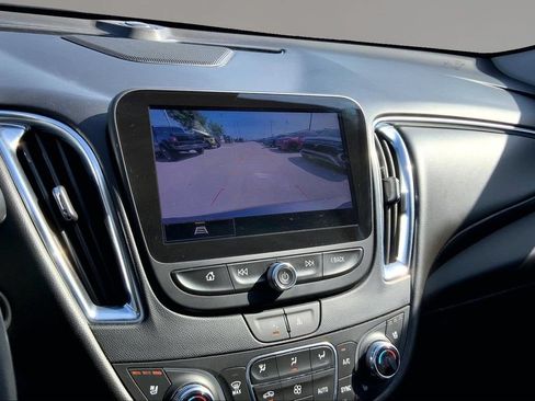 Used 2023 Chevrolet Malibu LT FWD image 21