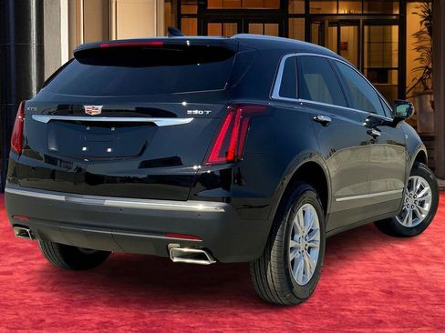New 2025 Cadillac XT5 Luxury image 6