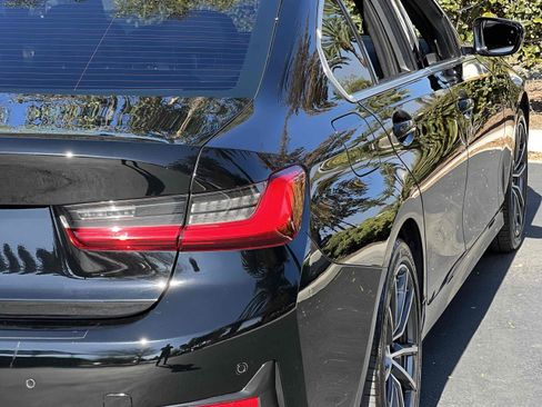 Used 2021 BMW 330e image 65