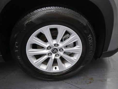 Used 2024 Toyota Grand Highlander XLE image 45