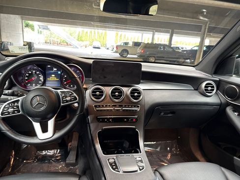 Used 2022 Mercedes-Benz GLC 300 4MATIC image 13