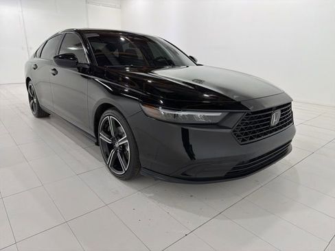Used 2024 Honda Accord Sport image 7