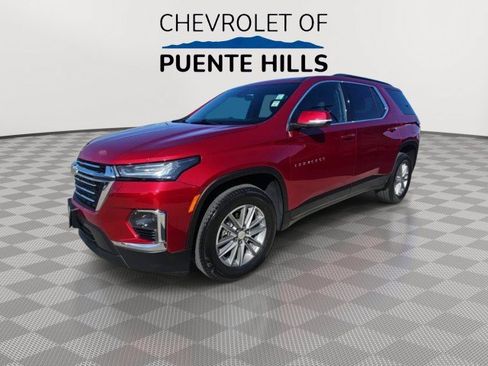 Used 2023 Chevrolet Traverse LT w/ LPO, Cargo Package FWD image 4