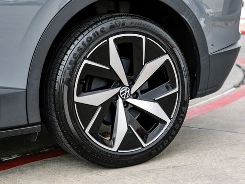 Used 2023 Volkswagen ID.4 Pro S image 57