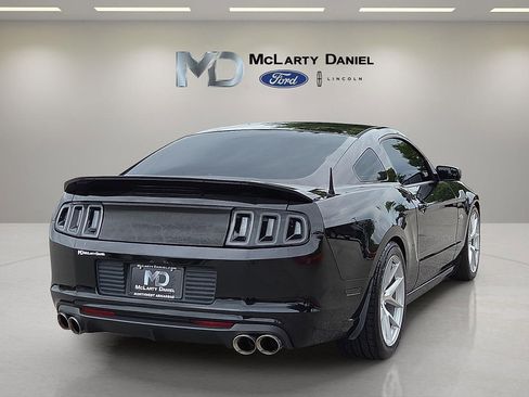 Used 2013 Ford Mustang GT Premium RWD image 5