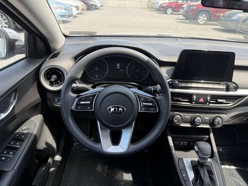 Used 2020 Kia Forte LXS FWD image 14