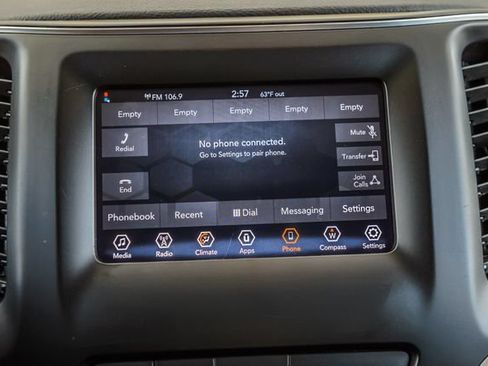 Used 2019 Jeep Cherokee Latitude Plus FWD image 22