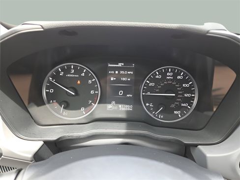 Used 2024 Subaru Crosstrek 2.0i Premium image 12