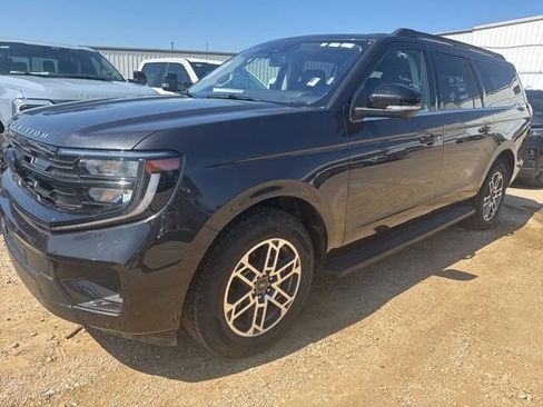 Used 2025 Ford Expedition Max Active AWD/4WD image 1