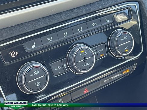 Used 2022 Volkswagen Atlas SEL R-Line image 21