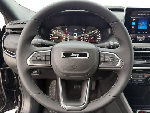 New 2026 Jeep Compass Limited image 12