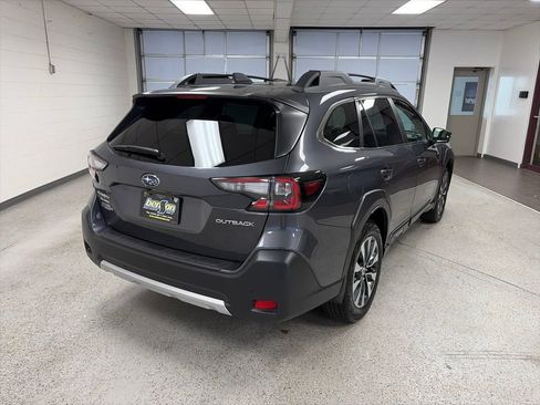 Used 2025 Subaru Outback Limited w/ Popular Package #2 AWD/4WD image 4