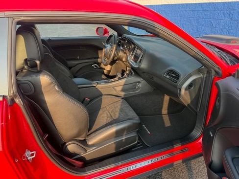 Used 2022 Dodge Challenger R/T Scat Pack RWD image 26