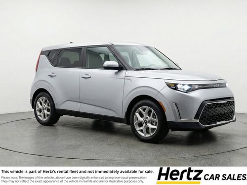 Used 2025 Kia Soul LX w/ LX Technology Package FWD image 1