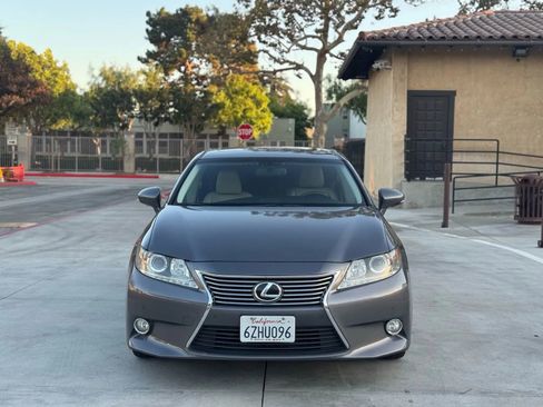 Used 2013 Lexus ES 350 ES 350 Sedan 4D image 2