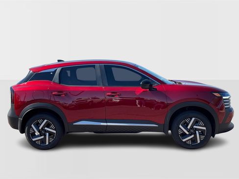 New 2026 Nissan Kicks SV image 8