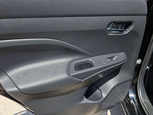 Used 2023 Nissan Versa SV FWD image 16