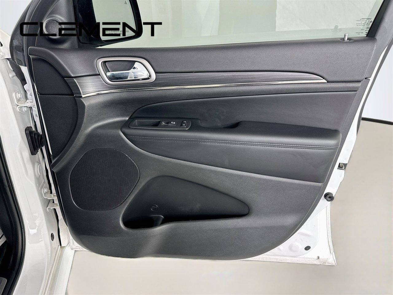 Used 2020 Jeep Grand Cherokee Limited X AWD/4WD image 34