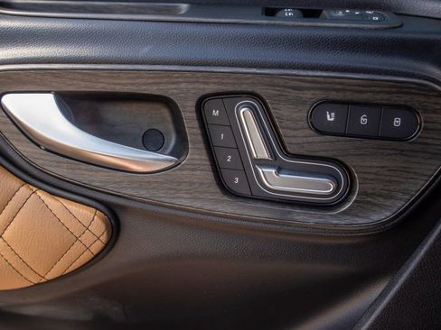 Used 2022 Mercedes-Benz Sprinter 3500 image 39