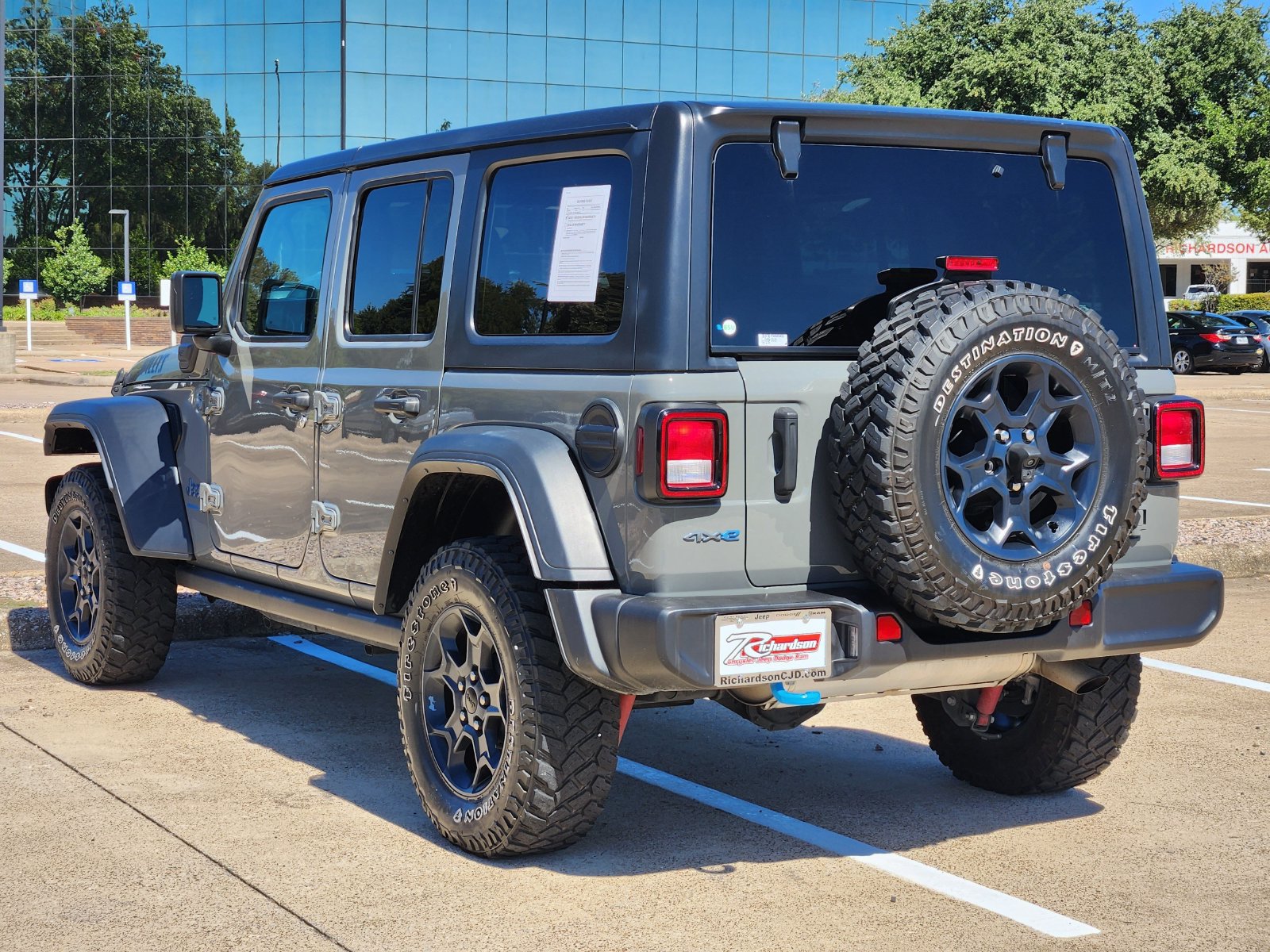 Used 2023 Jeep Wrangler Unlimited AWD/4WD image 4