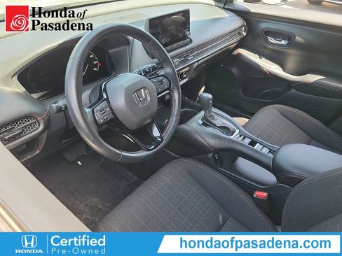 Certified 2025 Honda HR-V Sport image 9