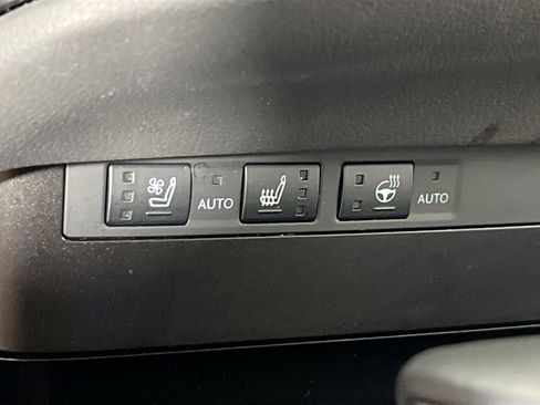 Used 2025 Lexus ES 350 w/ Premium Package FWD image 19