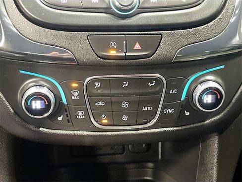 Used 2024 Chevrolet Equinox RS image 16