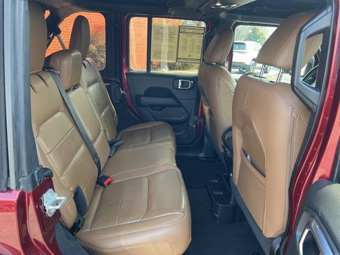 Used 2021 Jeep Wrangler Unlimited Sahara w/ LED Lighting Group image 19