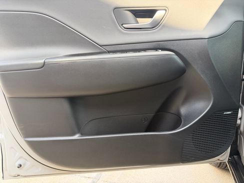 New 2026 Hyundai Kona Limited FWD image 13