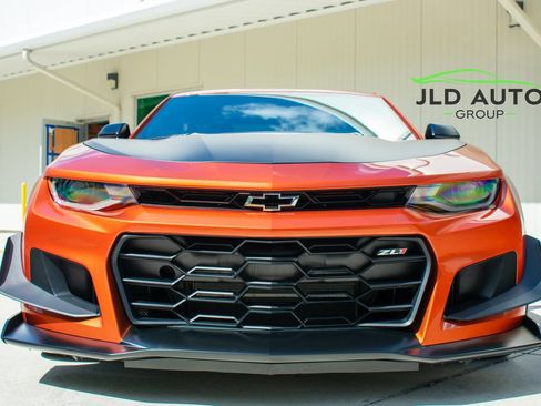 Used 2022 Chevrolet Camaro ZL1 RWD image 2