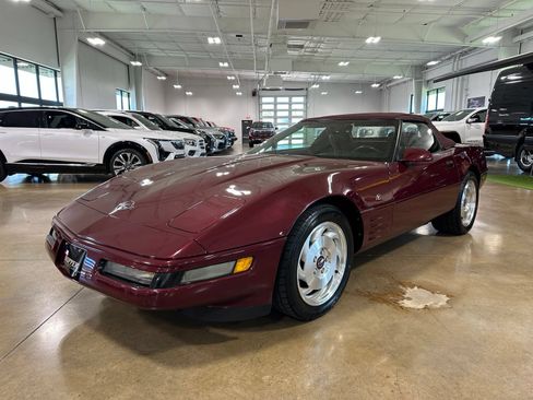 Used 1993 Chevrolet Corvette Convertible RWD image 10