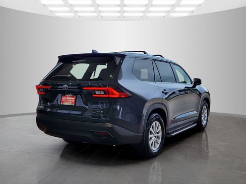New 2026 Toyota Grand Highlander FWD image 3